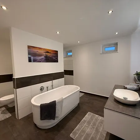 Rhoenloft Apartment *